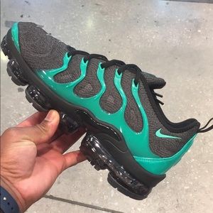 Vapormax plus size 10